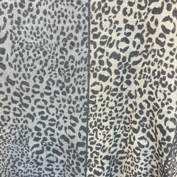 Cooper & Ella Career Blouse Cap Sleeve Tie Bottom Blue Animal Print Size Medium - Picture 3 of 14